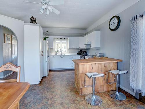 Kitchen - 3809 Route 346, Sainte-Julienne, QC - Indoor Photo Showing Kitchen