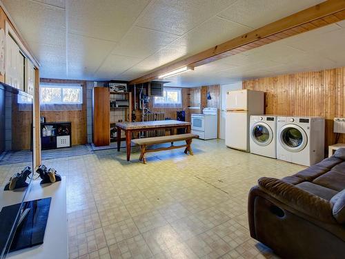 Family room - 3809 Route 346, Sainte-Julienne, QC - Indoor Photo Showing Laundry Room