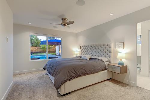 1399 Blueridge Road, Kelowna, BC - Indoor Photo Showing Bedroom