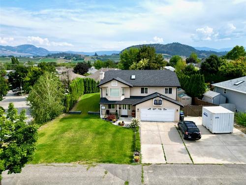 245 Moubray Road, Kelowna, BC - Outdoor