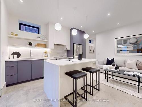 Lower-82 Gough Ave, Toronto, ON - Indoor Photo Showing Kitchen With Upgraded Kitchen