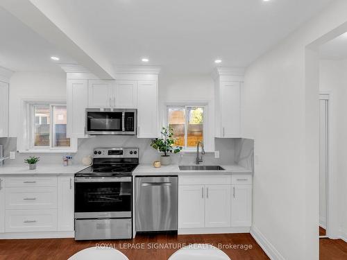 63 Vauxhall Dr, Toronto, ON - Indoor Photo Showing Kitchen