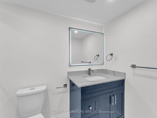 63 Vauxhall Dr, Toronto, ON - Indoor Photo Showing Bathroom