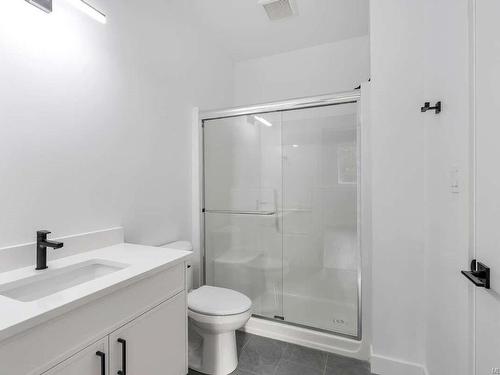 A-110 Plante Cres, Lake Cowichan, BC - Indoor Photo Showing Bathroom