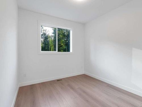 A-110 Plante Cres, Lake Cowichan, BC - Indoor Photo Showing Other Room