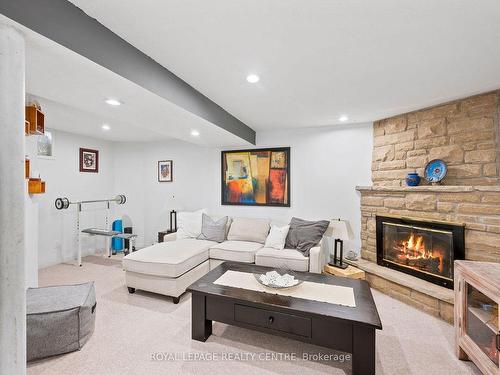 3475 Chartrand Cres, Mississauga, ON - Indoor Photo Showing Living Room With Fireplace