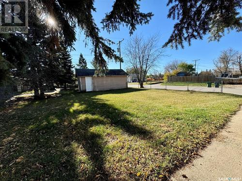 745 15Th Street W, Prince Albert, SK - Outdoor