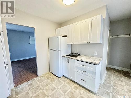 745 15Th Street W, Prince Albert, SK - Indoor Photo Showing Kitchen