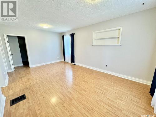 745 15Th Street W, Prince Albert, SK - Indoor Photo Showing Other Room