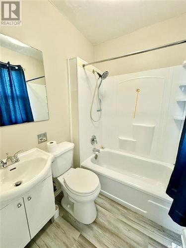 745 15Th Street W, Prince Albert, SK - Indoor Photo Showing Bathroom