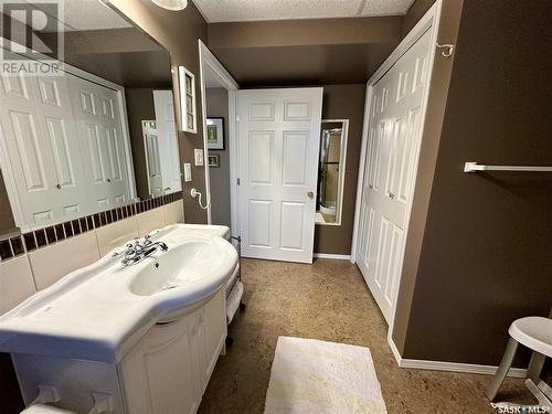 1741 Centennial Crescent, North Battleford, SK - Indoor Photo Showing Bathroom