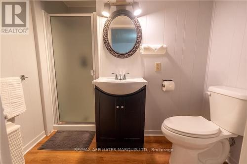 19662 County Road 19 Road, South Glengarry, ON - Indoor Photo Showing Bathroom