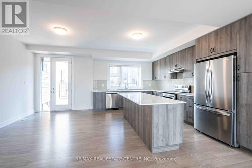 13 - 2273 Turnberry Road, Burlington, ON - Indoor Photo Showing Kitchen With Stainless Steel Kitchen