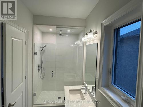 383 Inspire Boulevard W, Brampton, ON - Indoor Photo Showing Bathroom