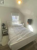 Bedroom 1 - 