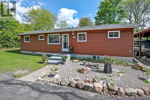 116 Mystic Point Road, Galway-Cavendish And Harvey, ON - Outdoor With Exterior