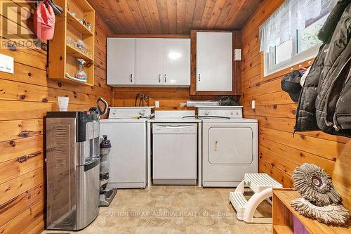 116 Mystic Point Road, Galway-Cavendish And Harvey, ON - Indoor Photo Showing Laundry Room