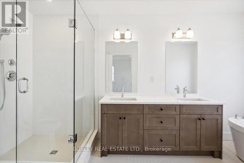 131 White Oak Crescent, Blue Mountains, ON - Indoor Photo Showing Bathroom