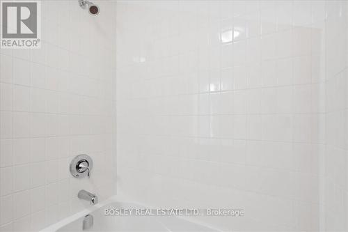 131 White Oak Crescent, Blue Mountains, ON -  Photo Showing Bathroom