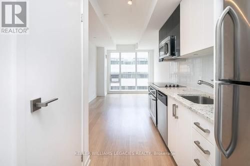 516 - 89 Dunfield Avenue W, Toronto, ON - Indoor Photo Showing Kitchen With Stainless Steel Kitchen With Upgraded Kitchen