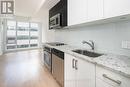 516 - 89 Dunfield Avenue W, Toronto, ON  - Indoor Photo Showing Kitchen With Upgraded Kitchen 