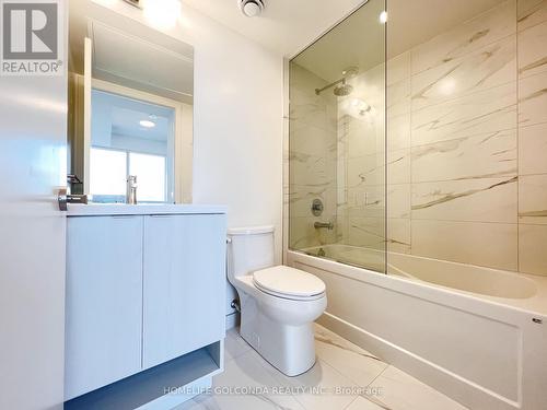 3902 - 138 Downes Street, Toronto, ON - Indoor Photo Showing Bathroom