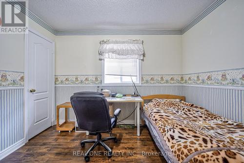 41 Timbercreek Court, Toronto, ON - Indoor Photo Showing Bedroom