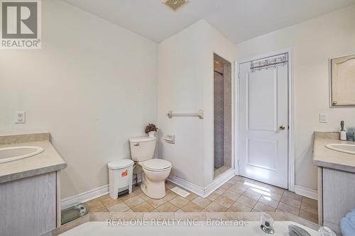 41 Timbercreek Court, Toronto, ON - Indoor Photo Showing Bathroom