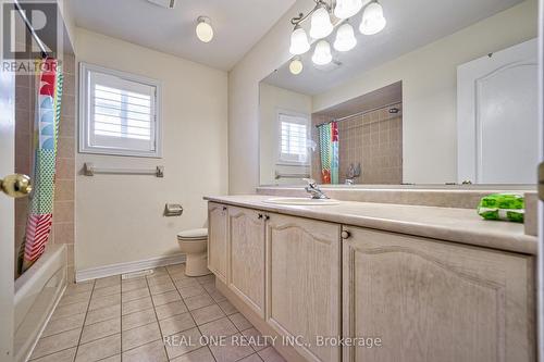 41 Timbercreek Court, Toronto, ON - Indoor Photo Showing Bathroom