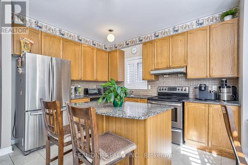 41 Timbercreek Court, Toronto, ON - Indoor Photo Showing Kitchen