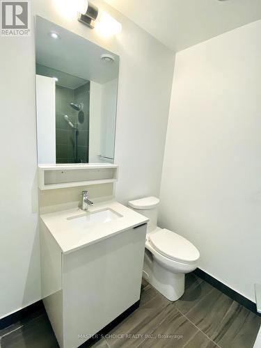 3608 - 898 Portage Parkway, Vaughan, ON - Indoor Photo Showing Bathroom