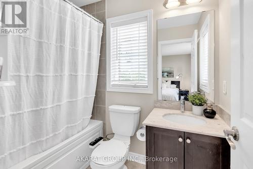 2486 Village Common Drive, Oakville, ON - Indoor Photo Showing Bathroom