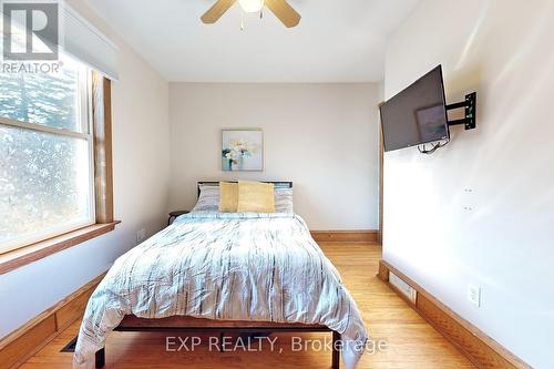 1 Caseley Drive, Halton Hills, ON - Indoor Photo Showing Bedroom