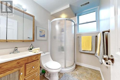 1 Caseley Drive, Halton Hills, ON - Indoor Photo Showing Bathroom