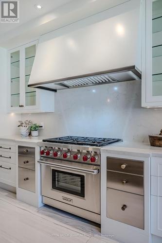 1207 Lakeshore Road W, Oakville, ON - Indoor Photo Showing Kitchen