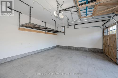 1207 Lakeshore Road W, Oakville, ON - Indoor Photo Showing Garage