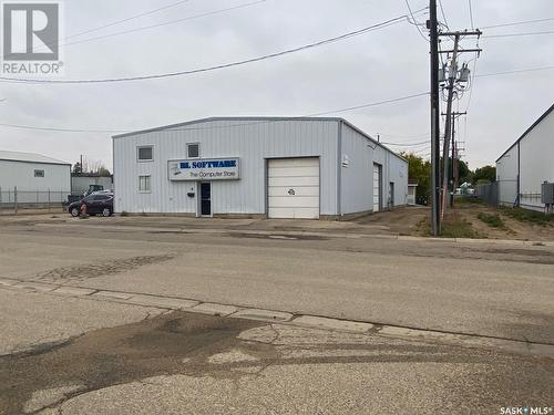 910 Fairford Street W, Moose Jaw, SK 