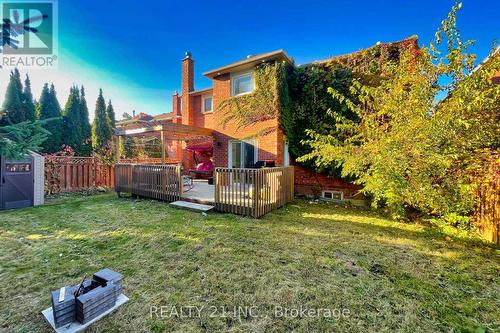 971 Thimbleberry Circle, Oshawa, ON - Outdoor