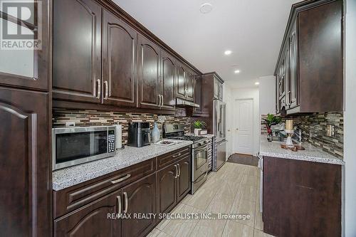 27 Coachwhip Road, Brampton, ON - Indoor Photo Showing Kitchen With Upgraded Kitchen