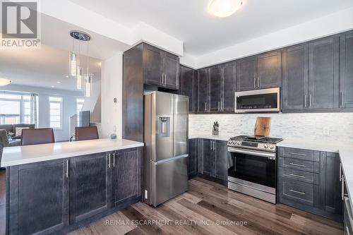 68 - 61 Soho Street, Hamilton, ON - Indoor Photo Showing Kitchen With Stainless Steel Kitchen With Upgraded Kitchen