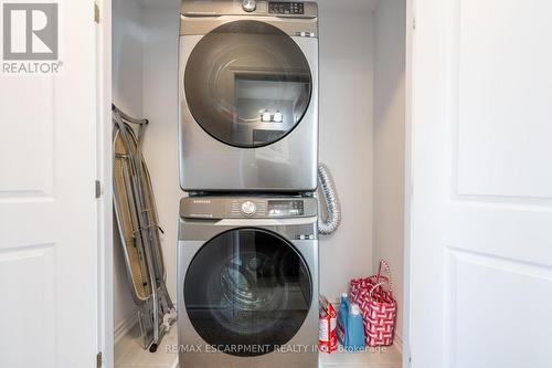 68 - 61 Soho Street, Hamilton, ON - Indoor Photo Showing Laundry Room