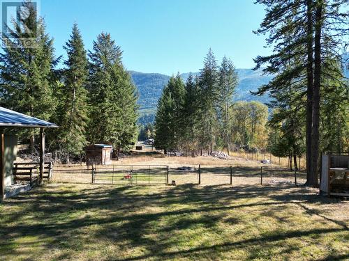 1982 Loff  Road, Castlegar, BC 