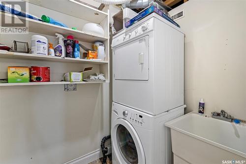 809 Byng Avenue, Wakaw Lake, SK - Indoor Photo Showing Laundry Room