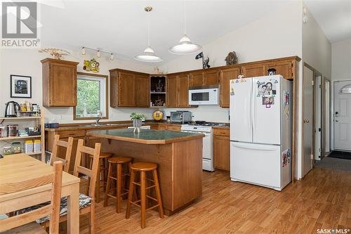 809 Byng Avenue, Wakaw Lake, SK - Indoor Photo Showing Kitchen