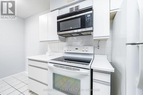 806 - 1890 Valley Farm Road, Pickering, ON - Indoor Photo Showing Kitchen