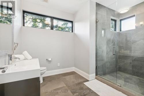 1060 Indian Road, Mississauga, ON - Indoor Photo Showing Bathroom