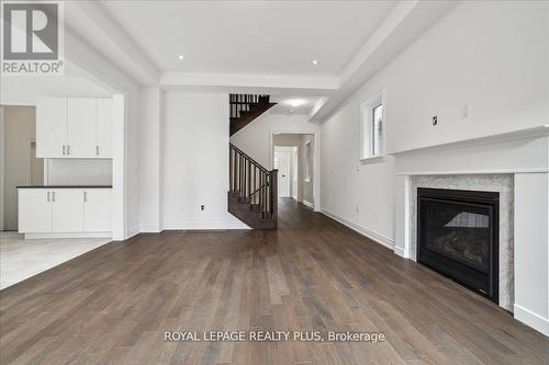 1364 Hydrangea Gardens, Oakville, ON - Indoor Photo Showing Other Room With Fireplace