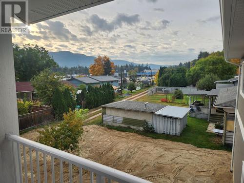 1471 Selkirk Avenue, Castlegar, BC - Outdoor