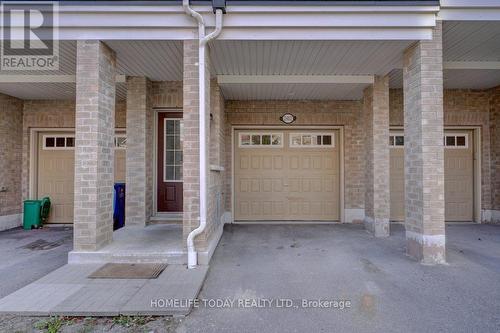 220 - 2462 Rosedrop Path, Oshawa, ON - Outdoor