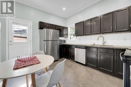 247 Kensington Avenue N, Hamilton, ON - Indoor Photo Showing Kitchen